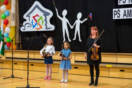 Prireditev – Pozdravljena OSNOVNA ŠOLA ZAGRADEC 38